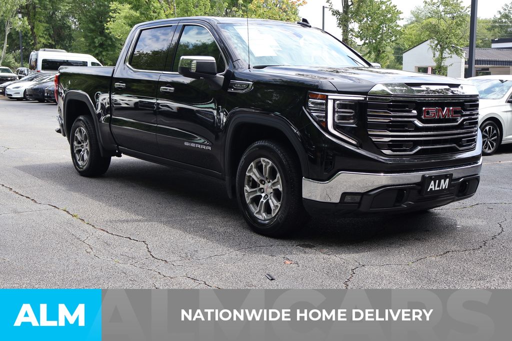 Used 2025 Black GMC SLT image 4