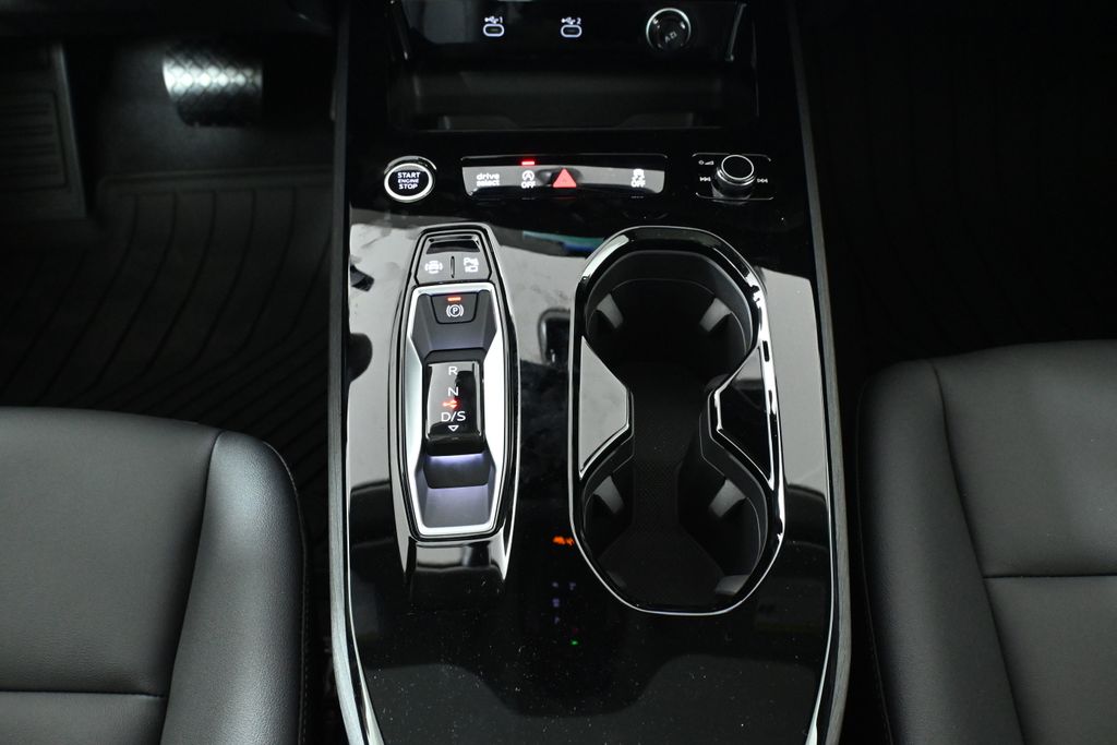 Thumbnail: 2025 Audi A5 - 18