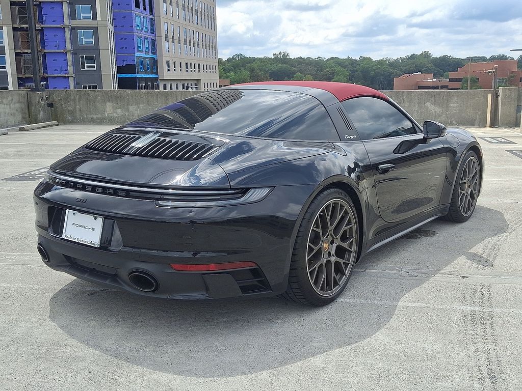 Thumbnail: 2023 Porsche 911 - 8