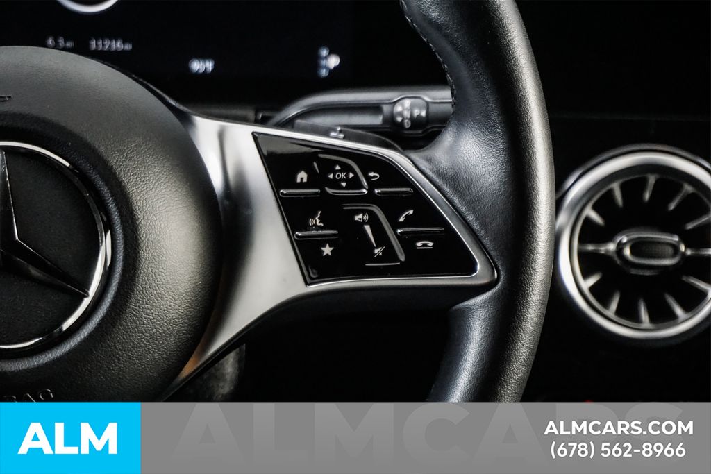 Used 2025 Black Mercedes-Benz GLA 250 image 27