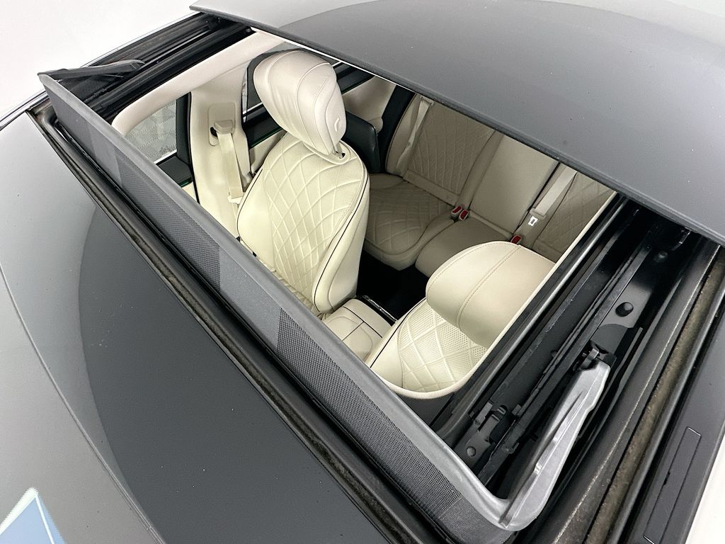 Thumbnail: 2023 Mercedes-Benz S-Class - 22