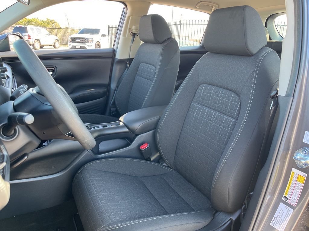 Thumbnail: 2025 Honda HR-V - 23