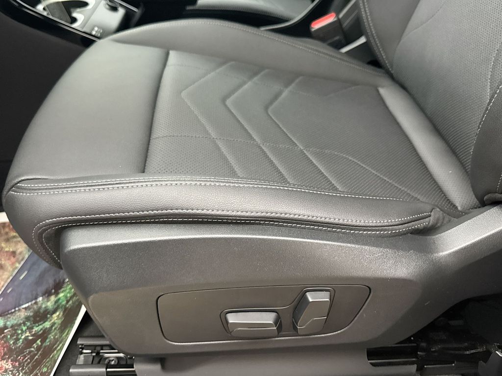 2023 BMW X1 xDrive28i 4
