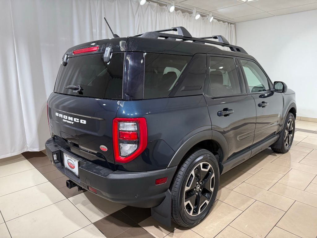 Thumbnail: 2022 Ford Bronco Sport - 5