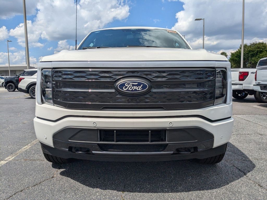 2025 Ford F-150 Lightning Platinum