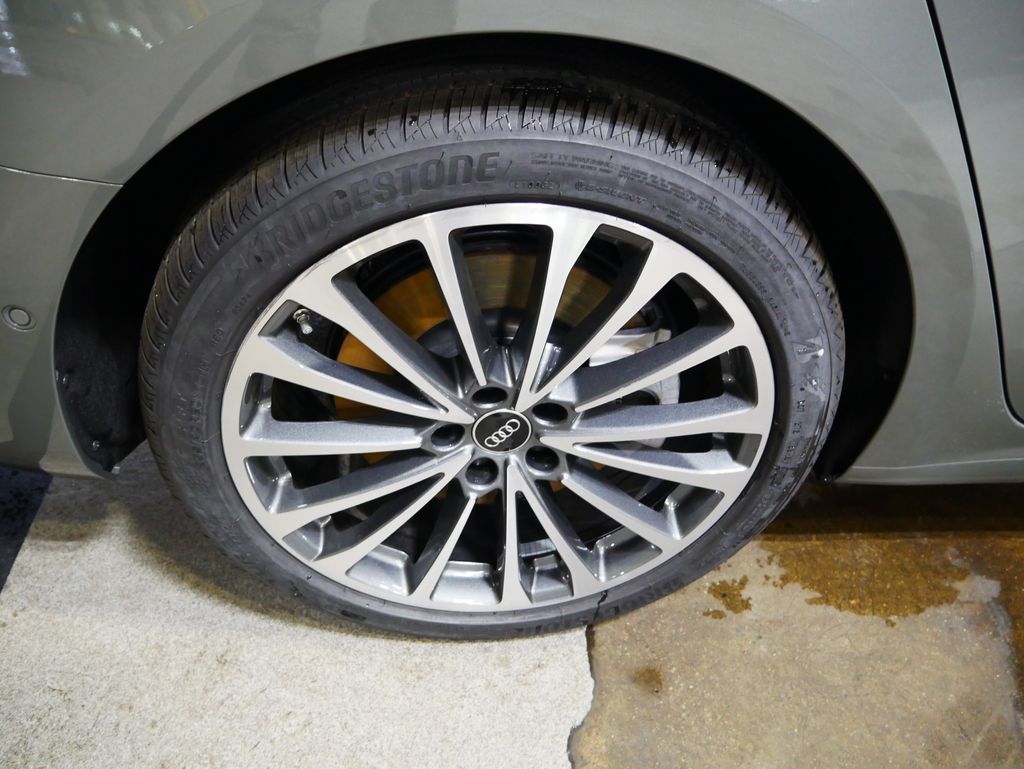 Thumbnail: 2026 Audi A6 - 12