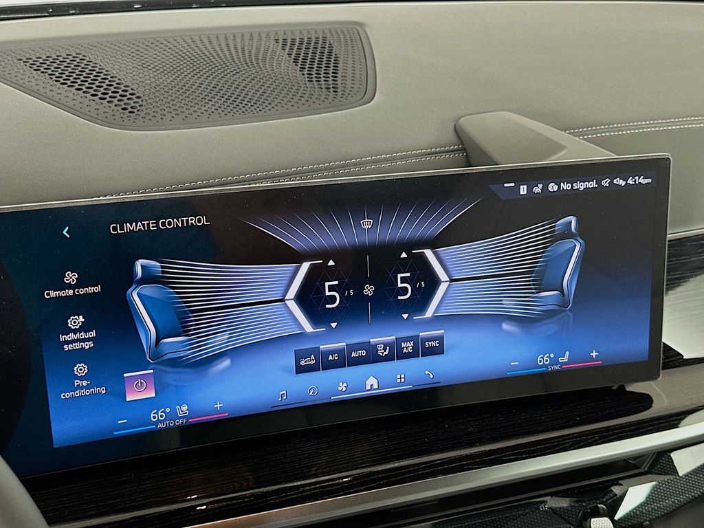 Thumbnail: 2026 BMW X5 - 14