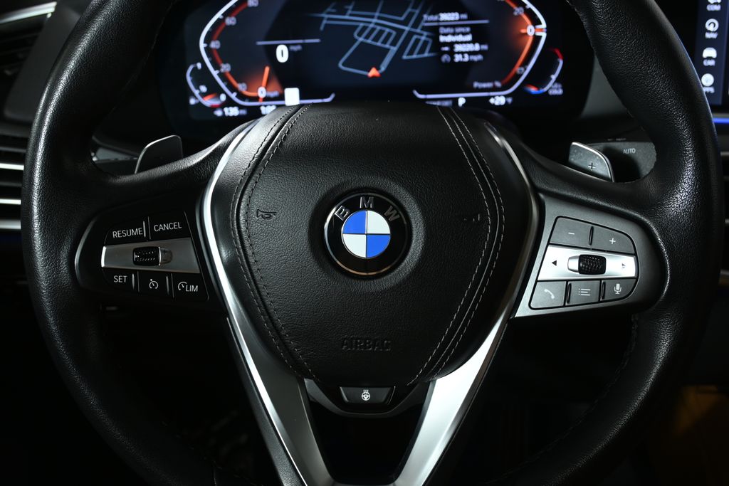 Thumbnail: 2023 BMW X6 - 18