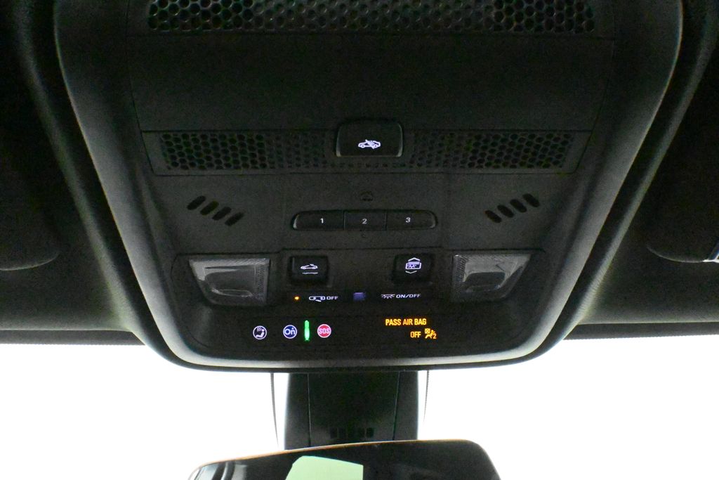 Thumbnail: 2023 Cadillac XT5 - 22