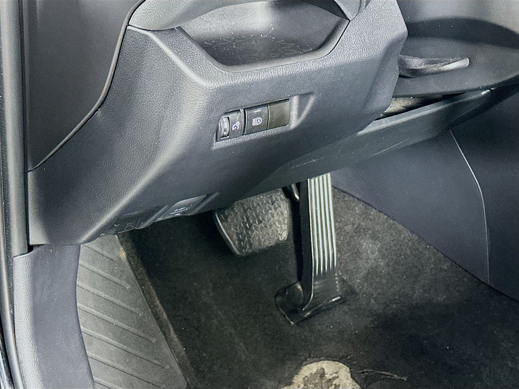 Thumbnail: 2024 Toyota RAV4 - 10