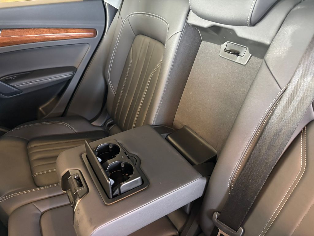 2023 Audi Q5 45 S line Premium