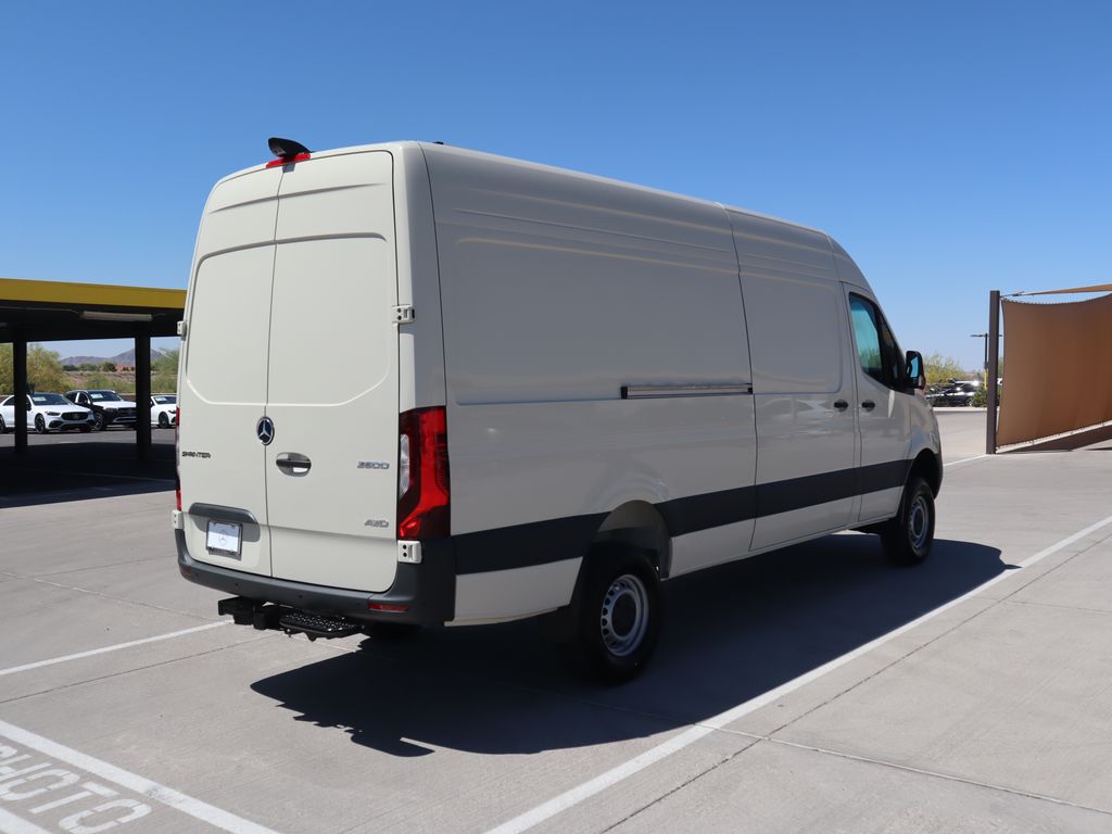 2025 Mercedes-Benz Sprinter 2500 5