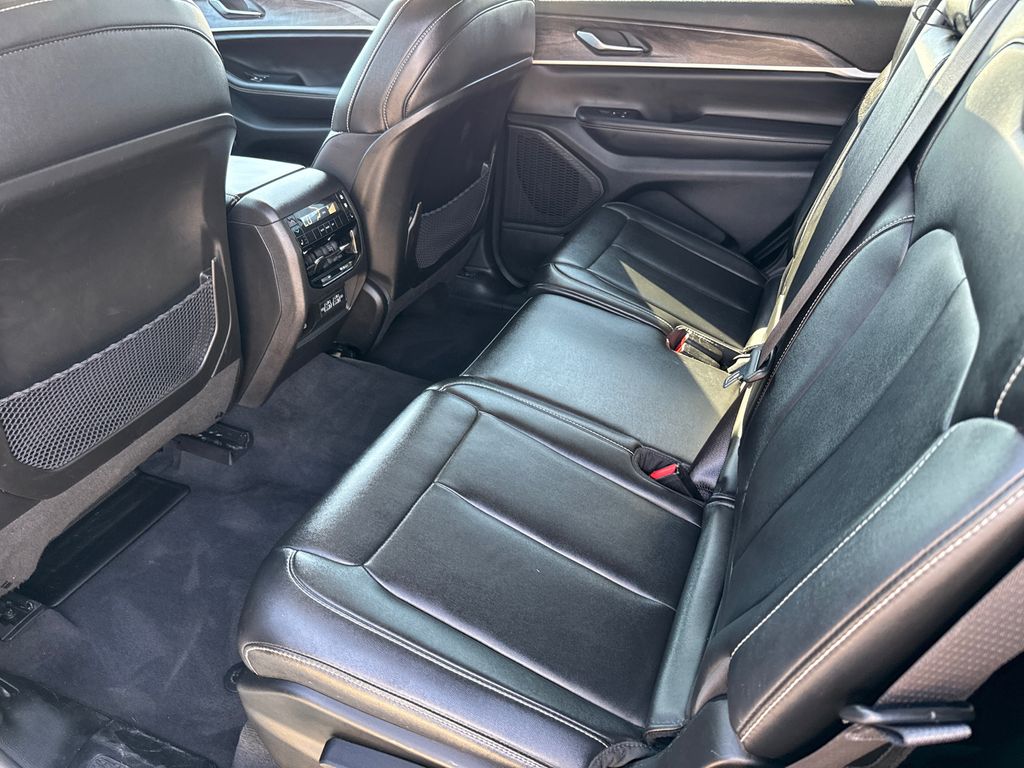 Used 2023 Jeep Grand Cherokee L SUV