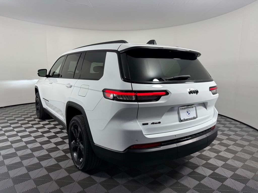2023 Jeep Grand Cherokee L Altitude 7
