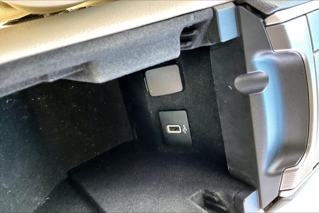Used 2019 Lincoln MKZ Hybrid Sedan