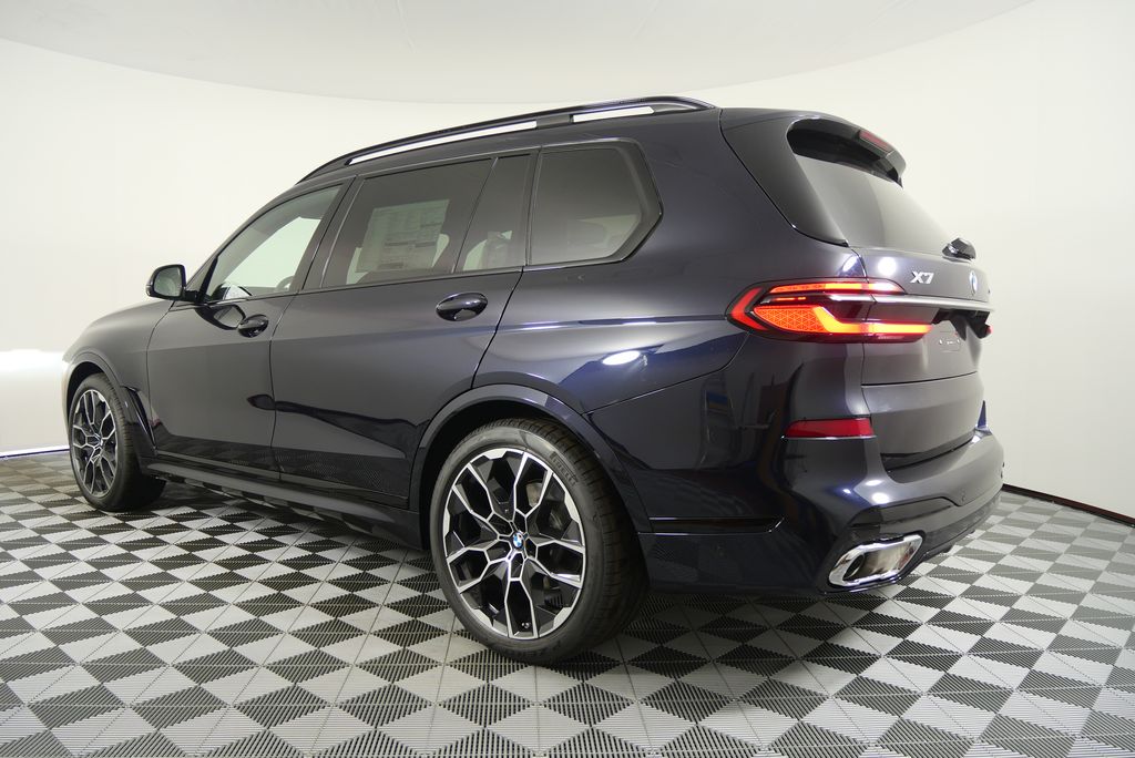 2026 BMW X7 xDrive40i 5
