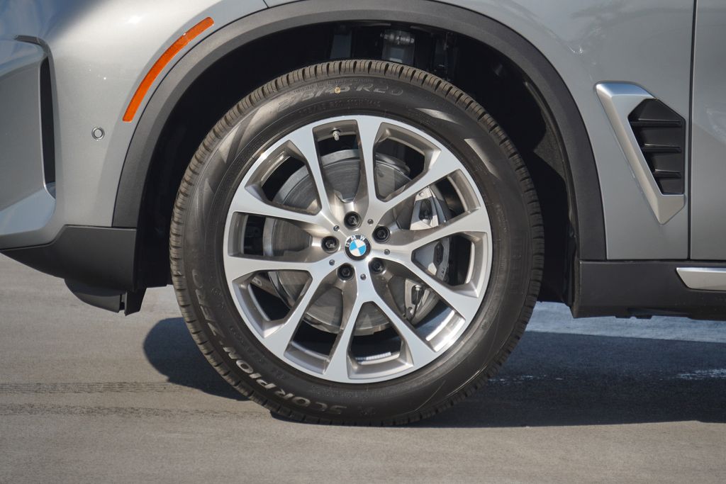 2025 BMW X5 sDrive40i 5