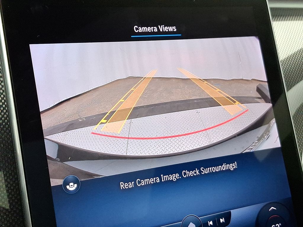 Thumbnail: 2022 Mercedes-Benz C-Class - 18