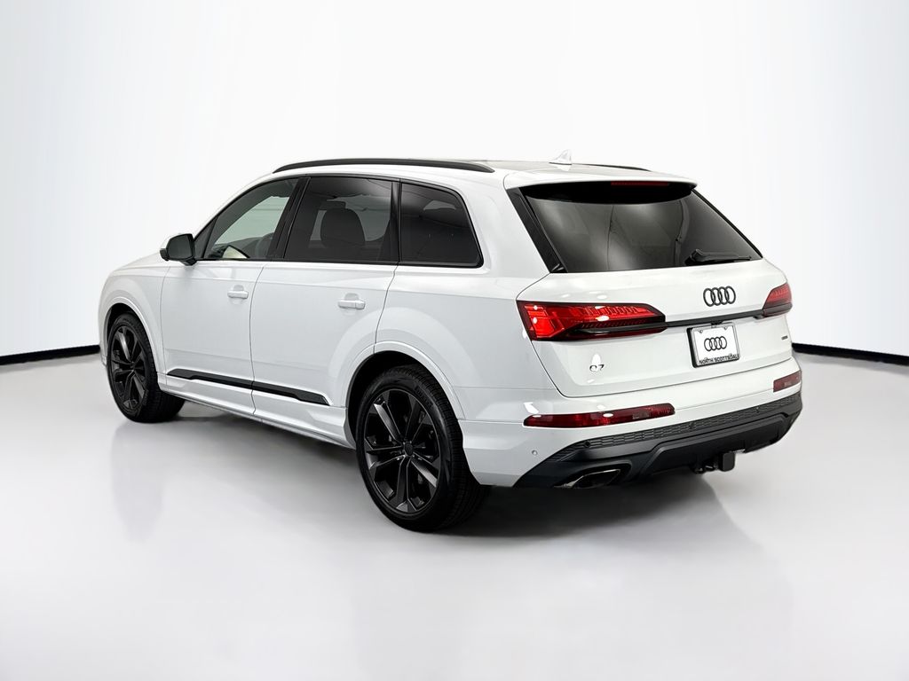 Thumbnail: 2026 Audi Q7 - 7