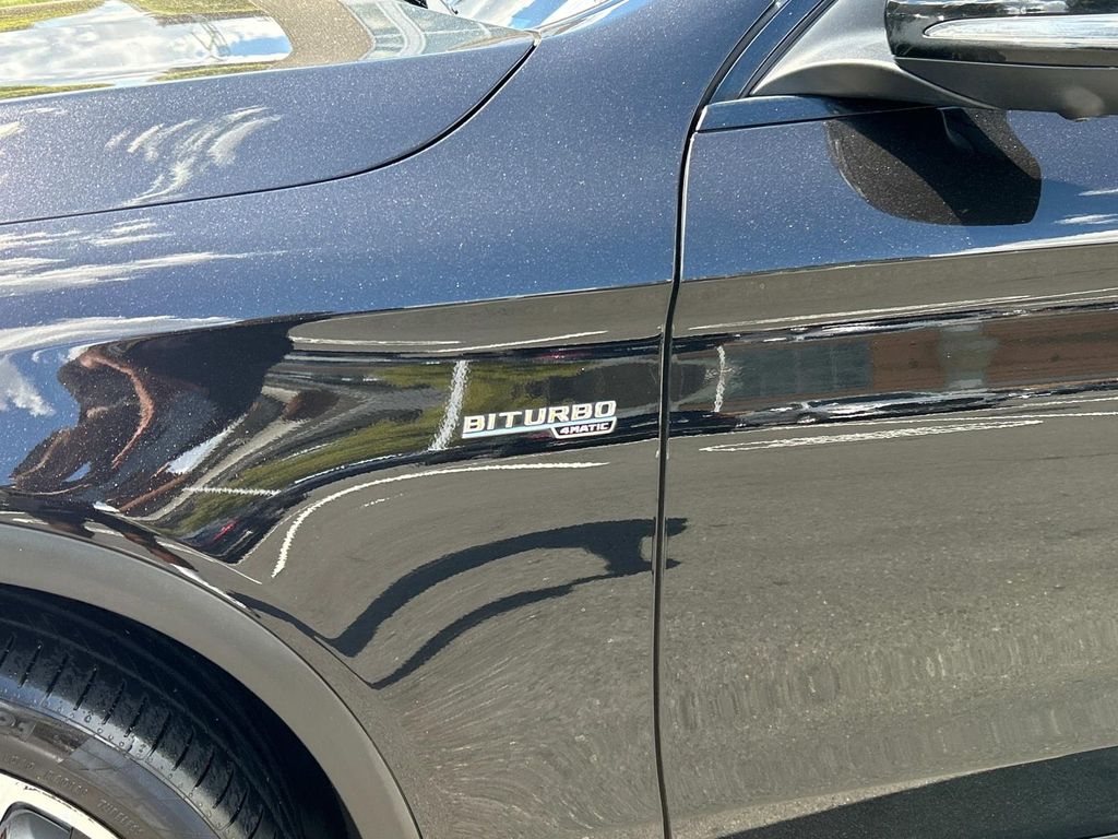 Thumbnail: 2019 Mercedes-Benz GLC - 14