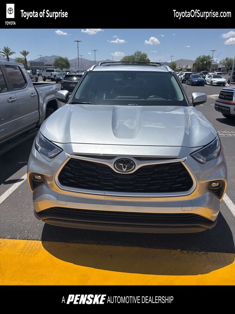 Thumbnail: 2022 Toyota Highlander - 1