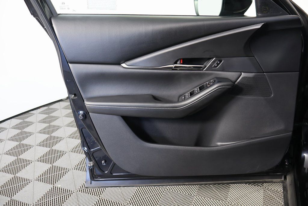 Thumbnail: 2023 Mazda CX-30 - 12