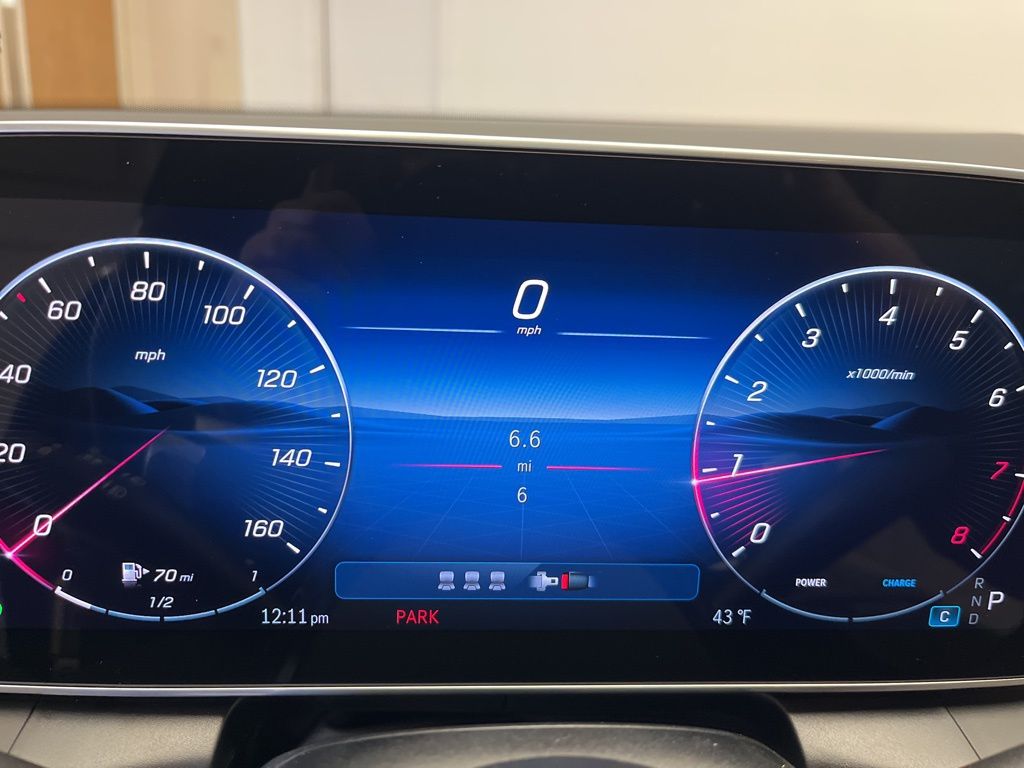 Thumbnail: 2026 Mercedes-Benz GLC - 17