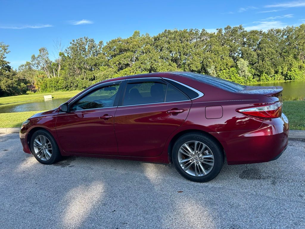 Thumbnail: 2016 Toyota Camry - 3