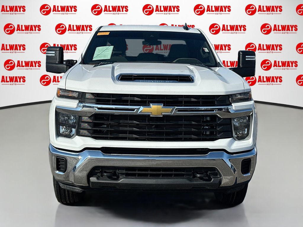 2024 Chevrolet Silverado 3500HD LT - Photo 2