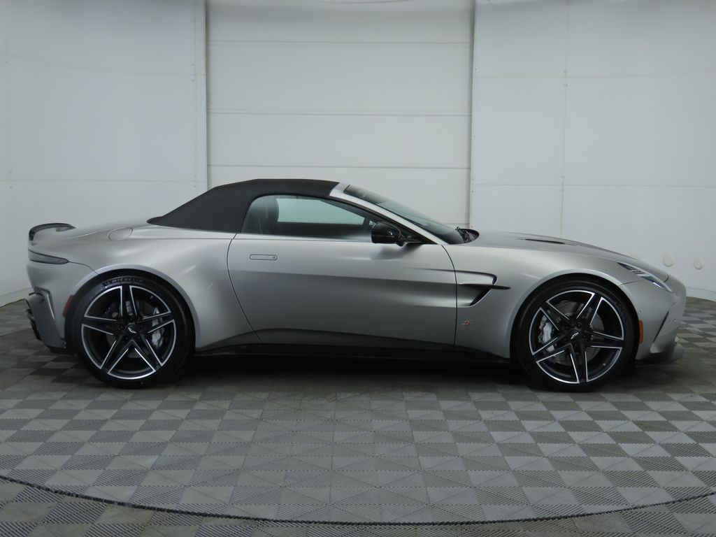 Thumbnail: 2026 Aston Martin Vantage - 12