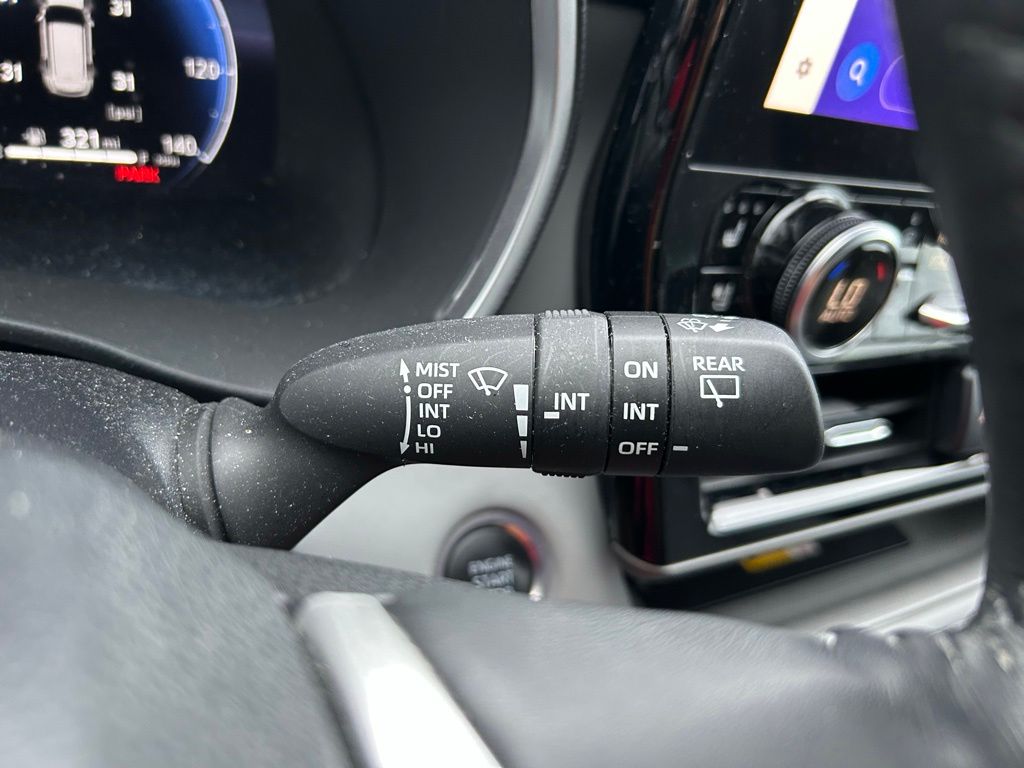 Thumbnail: 2024 Toyota Highlander - 22