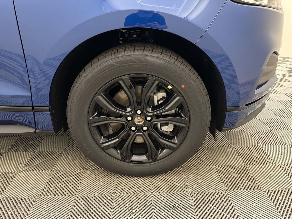 2024 Ford Edge SE photo 10