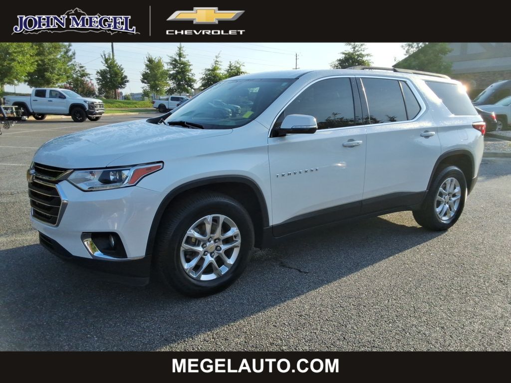 White (Iridescent Pearl Tricoat) 2020 Chevrolet Traverse SUV / Crossover Front-Wheel Drive 9-Speed Automatic
