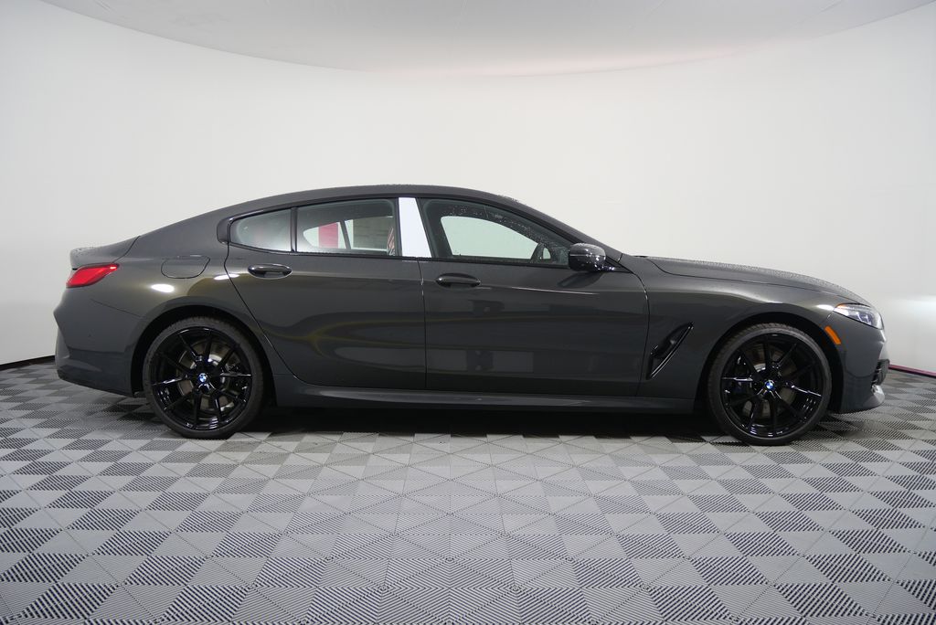 Thumbnail: 2026 BMW 8 Series - 2
