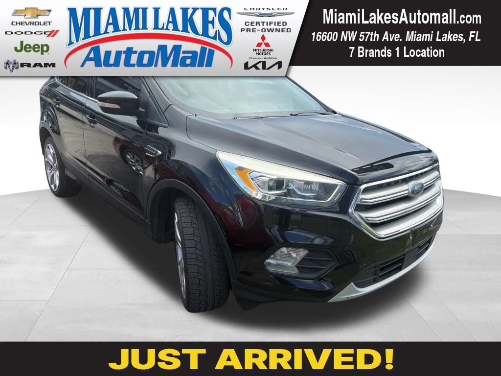 2017 Ford Escape Titanium's photo