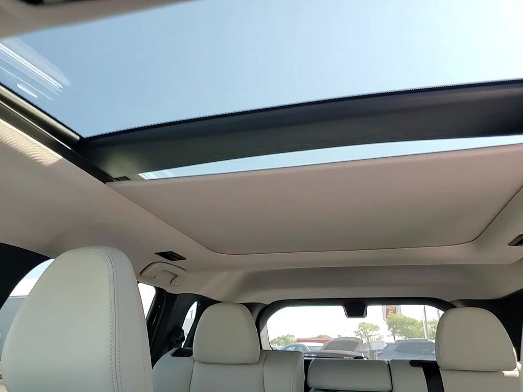 New 2025 Black Mitsubishi Platinum Edition image 33