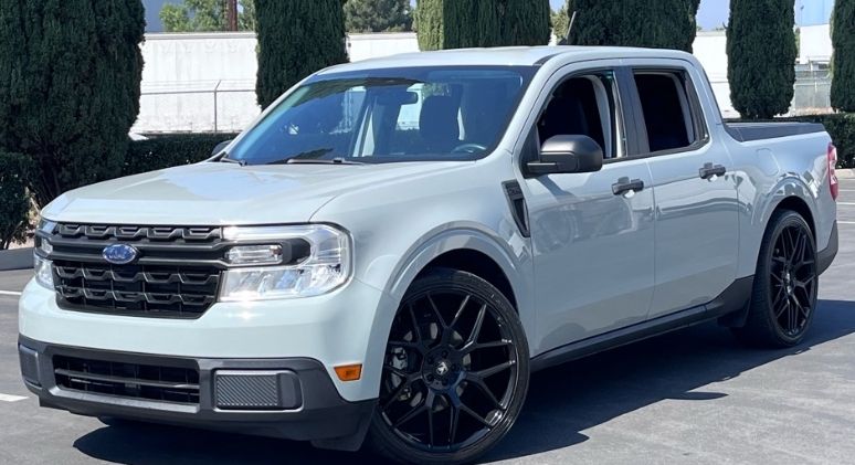 Used 2023 Ford Maverick XL 4D Crew Cab