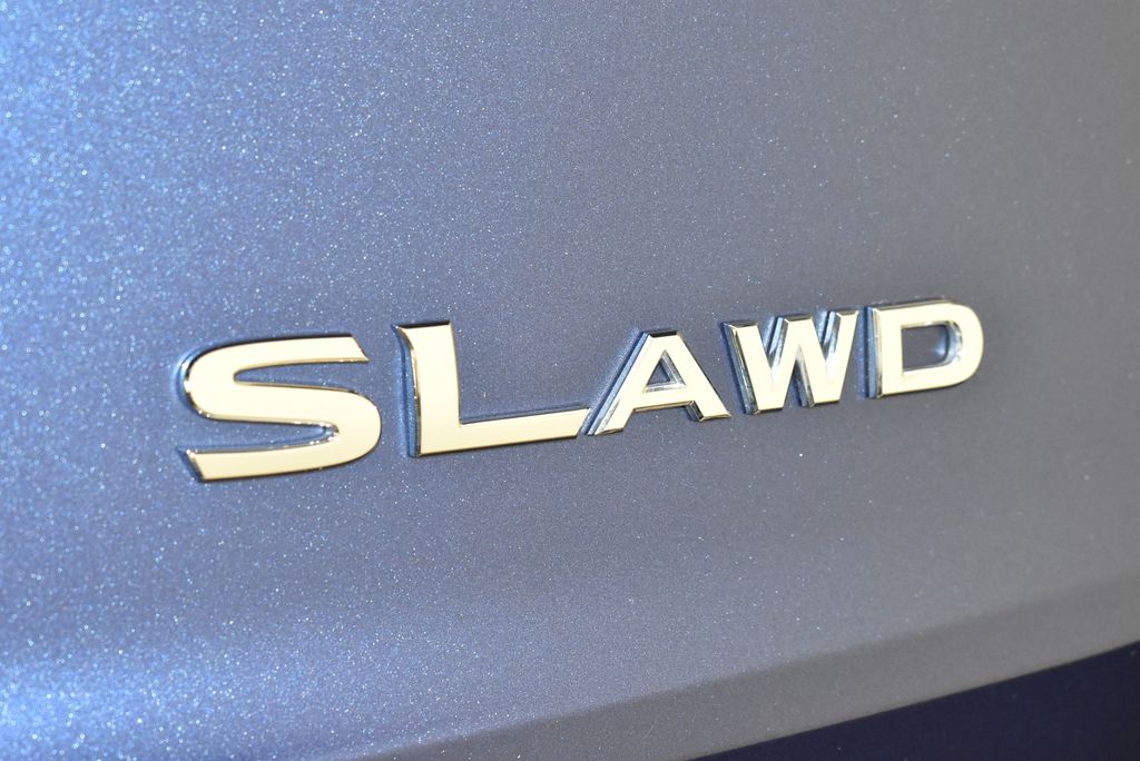2022 Nissan Rogue SL 9