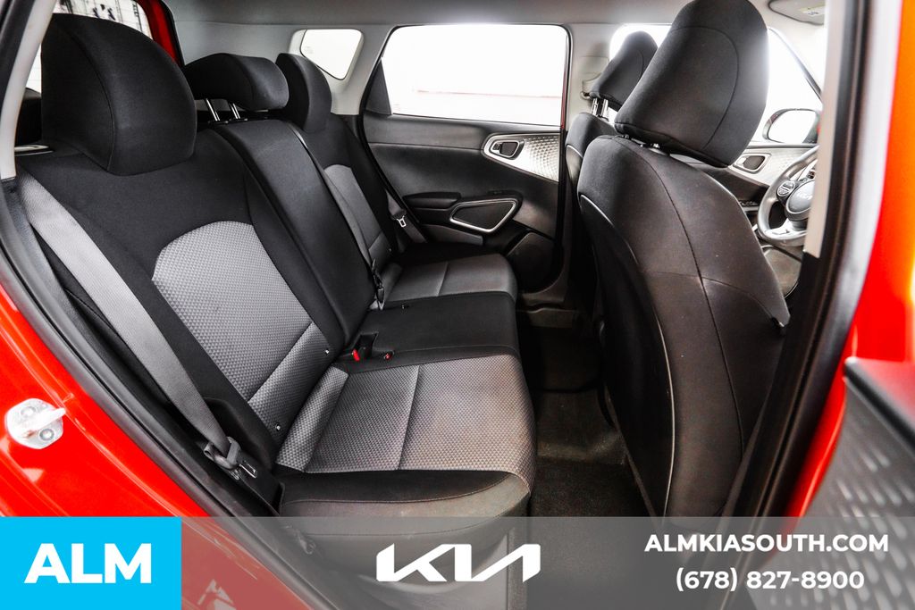2023 Kia Soul LX photo 18