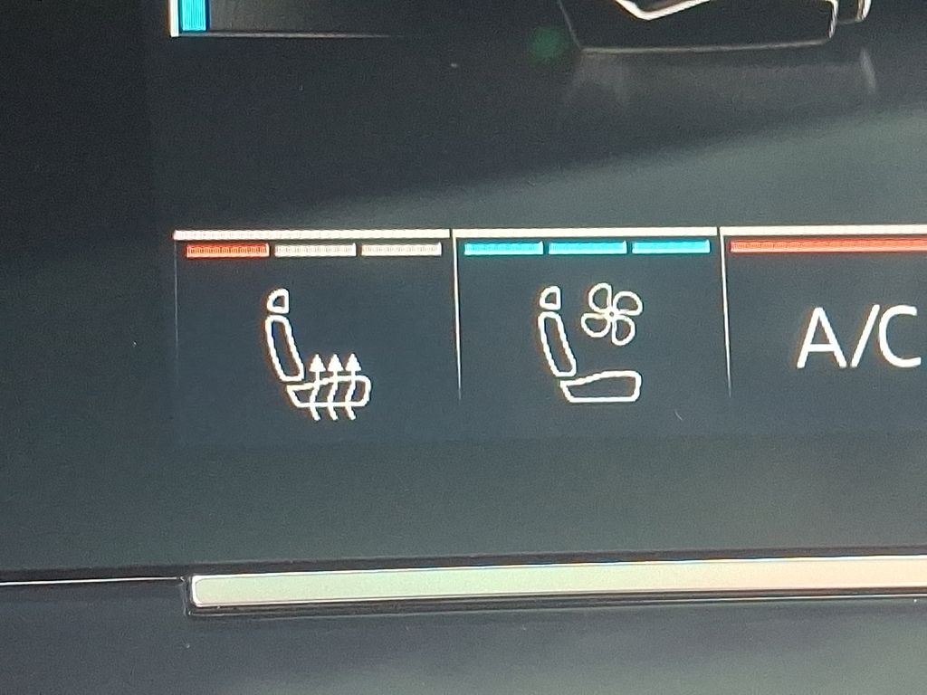 Thumbnail: 2024 Audi Q8 e-tron - 24