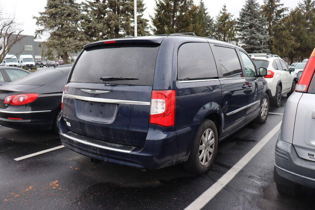 2014 Chrysler Town & Country Touring 4