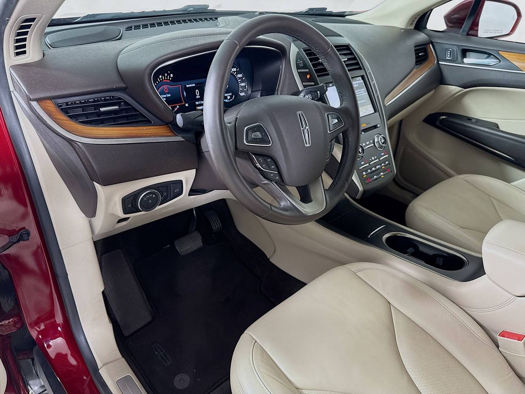 Thumbnail: 2018 Lincoln MKC - 9