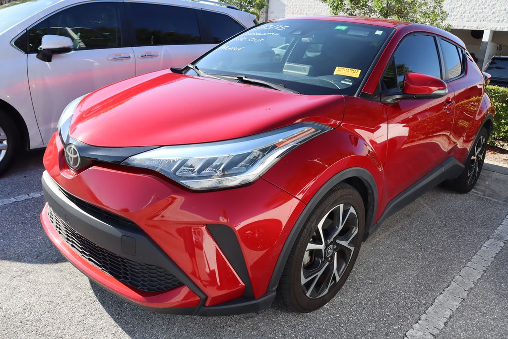 2021 Toyota C-HR XLE 2