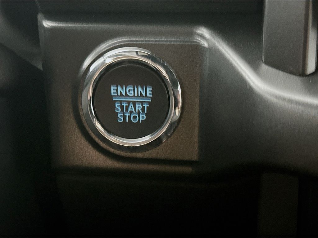 Used 2025 Black Ford Tremor image 28