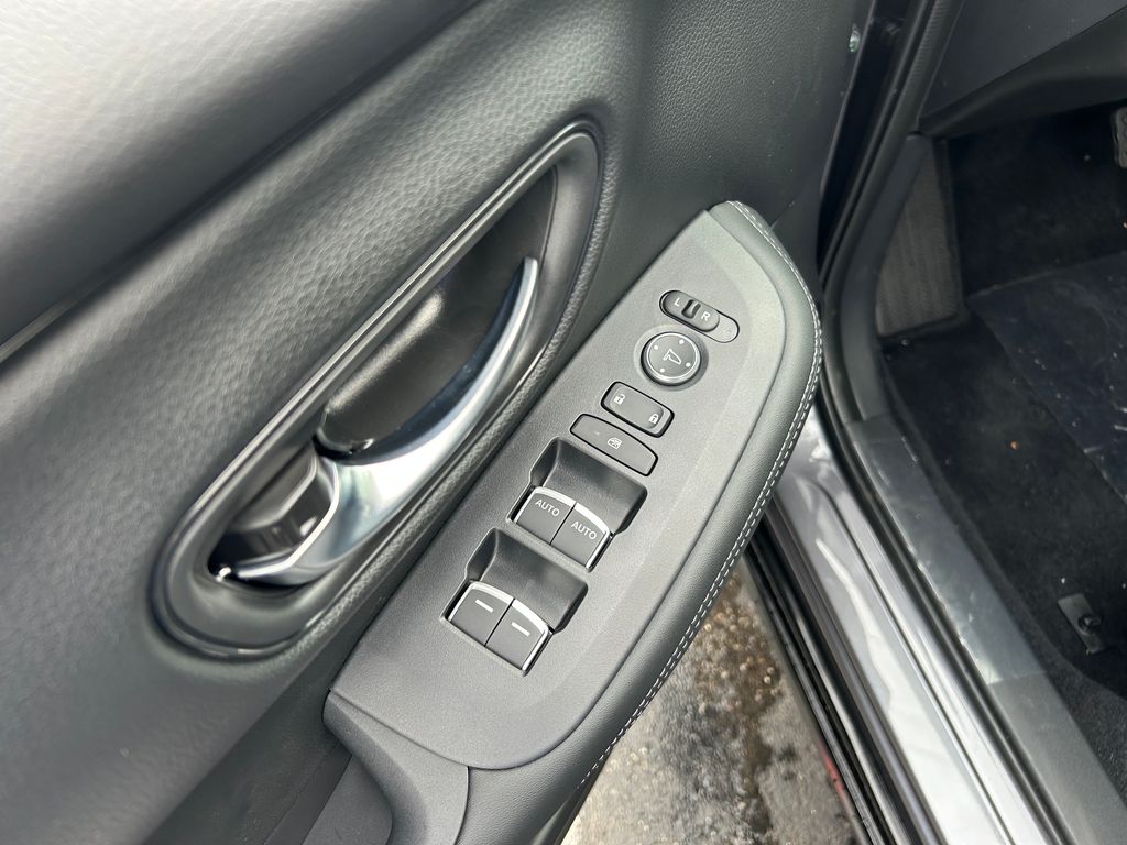 Thumbnail: 2026 Honda HR-V - 26