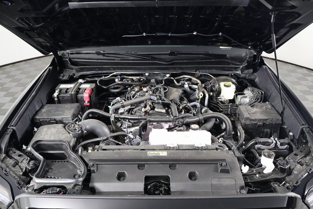 2025 Toyota Tacoma SR 9
