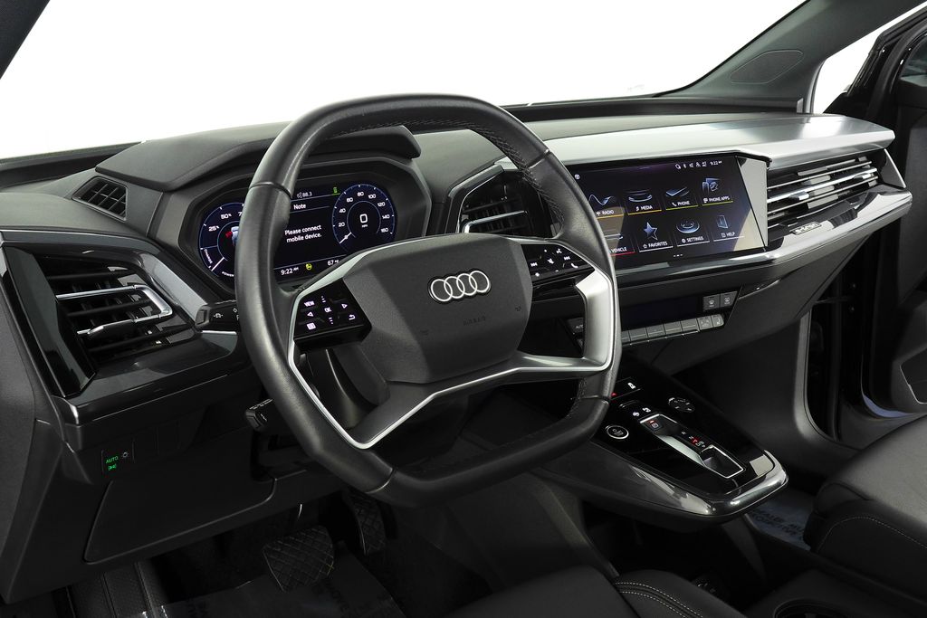 Thumbnail: 2023 Audi Q4 e-tron - 30