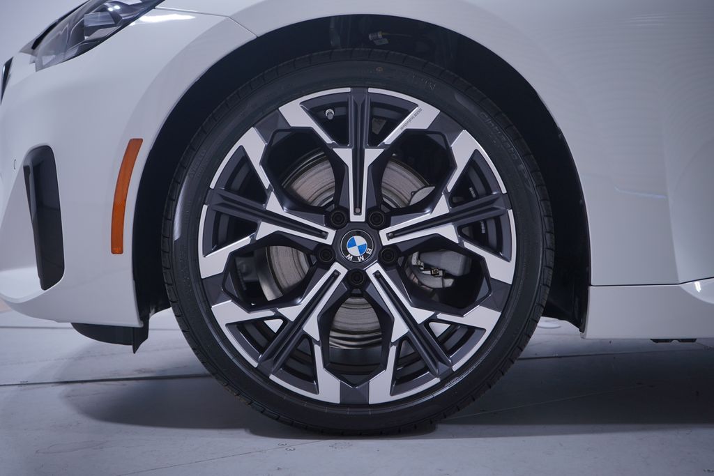 Thumbnail: 2025 BMW 2 Series - 2