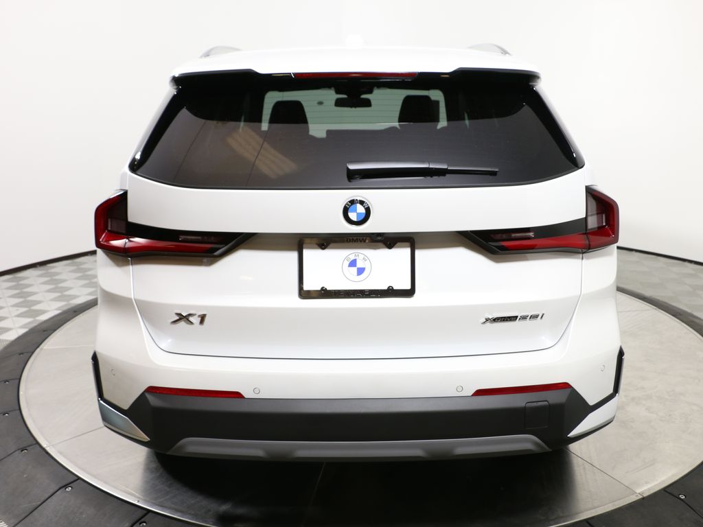 2025 BMW X1 xDrive28i 4