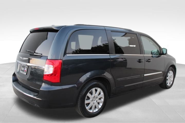 Used Car 2013 Chrysler Town & Country  Sports Van Touring Front Wheel Drive For Sale Under $10,000 In Georgetown, Texas